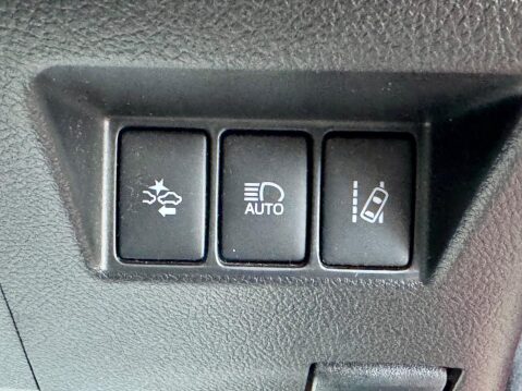 Toyota Yaris 1.5 VVT-i Icon Tech Euro 6 5dr 18