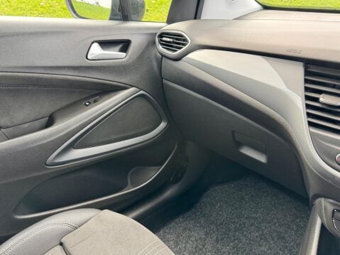Vauxhall Crossland 1.2 Turbo Ultimate Auto Euro 6 (s/s) 5dr 46