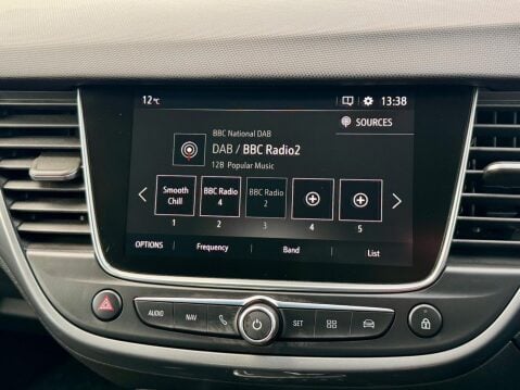 Vauxhall Crossland 1.2 Turbo Ultimate Auto Euro 6 (s/s) 5dr 33