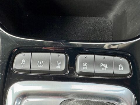 Vauxhall Crossland 1.2 Turbo Ultimate Auto Euro 6 (s/s) 5dr 41