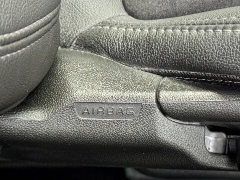 Vauxhall Crossland 1.2 Turbo Ultimate Auto Euro 6 (s/s) 5dr 21