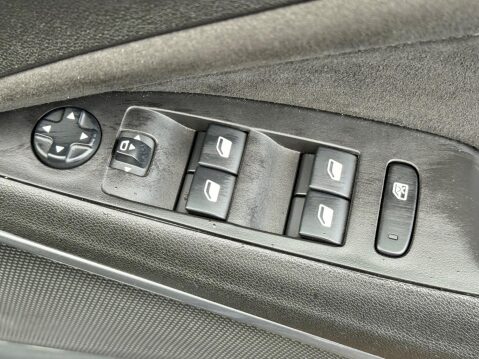 Vauxhall Crossland 1.2 Turbo Ultimate Auto Euro 6 (s/s) 5dr 22