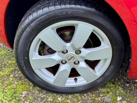 Nissan Note 1.6 16V Tekna Euro 4 5dr 47