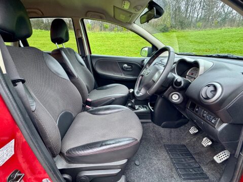 Nissan Note 1.6 16V Tekna Euro 4 5dr 12