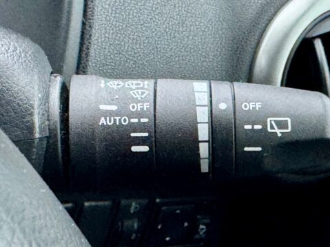 Nissan Note 1.6 16V Tekna Euro 4 5dr 19