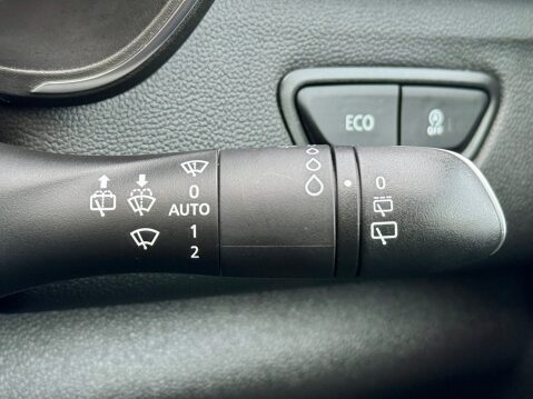 Renault Kadjar 1.5 dCi Signature Nav EDC Euro 6 (s/s) 5dr 33