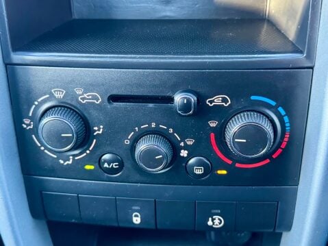 Peugeot 207 ACTIVE 27