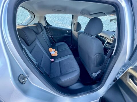 Peugeot 207 ACTIVE 38