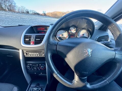 Peugeot 207 ACTIVE 17