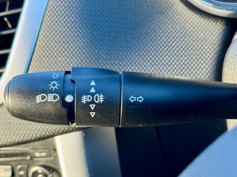 Peugeot 207 ACTIVE 19