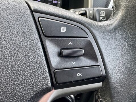 Hyundai TUCSON 1.6 GDI S CONNECT 23