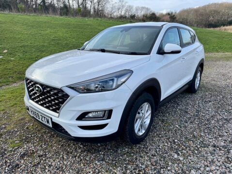 Hyundai TUCSON 1.6 GDI S CONNECT 8