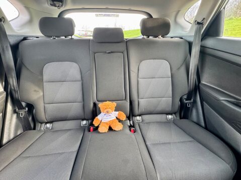 Hyundai TUCSON 1.6 GDI S CONNECT 44