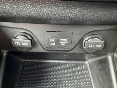 Hyundai TUCSON 1.6 GDI S CONNECT 35