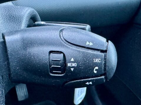 Peugeot 308 1.6 VTi ENVY 5 Door 23