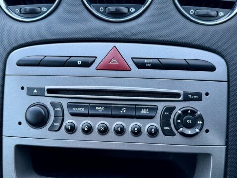 Peugeot 308 1.6 VTi ENVY 5 Door 27