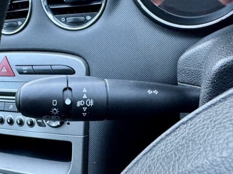 Peugeot 308 1.6 VTi ENVY 5 Door 21