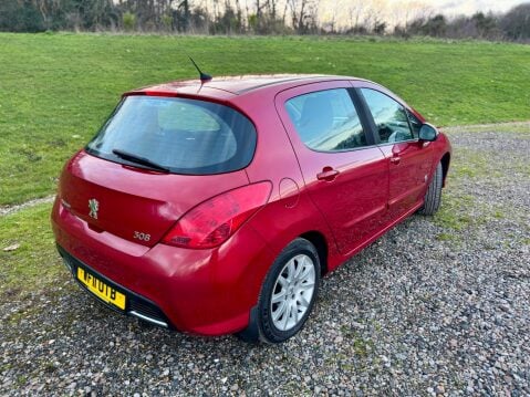 Peugeot 308 1.6 VTi ENVY 5 Door 3