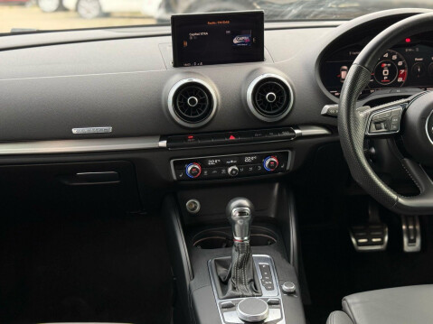 Audi S3 2.0 TFSI Black Edition Sportback S Tronic quattro Euro 6 (s/s) 5dr 17