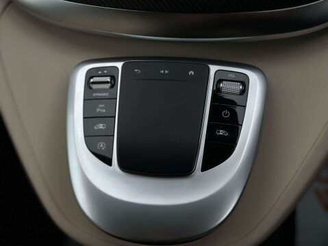 Mercedes-Benz V Class 2.0 V300d AMG Line G-Tronic+ Euro 6 (s/s) 5dr 8 Seat XLWB 43