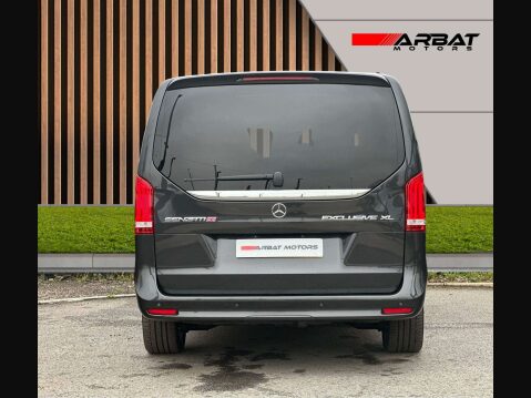 Mercedes-Benz V Class 2.0 V300d AMG Line G-Tronic+ Euro 6 (s/s) 5dr 8 Seat XLWB 18