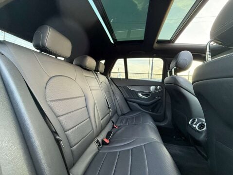 Mercedes-Benz C Class 2.1 C220 AMG Line Premium+ D 4Matic Auto 4WD 5dr 34