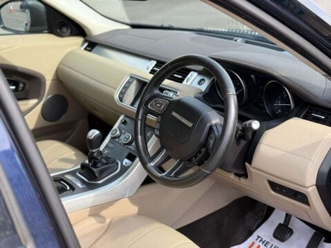 Land Rover Range Rover Evoque 2.0 eD4 SE Tech FWD Euro 6 (s/s) 5dr 2