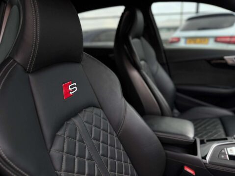 Audi S4 3.0 TFSI V6 Saloon 4dr Petrol Tiptronic quattro Euro 6 (s/s) (354 ps) 33