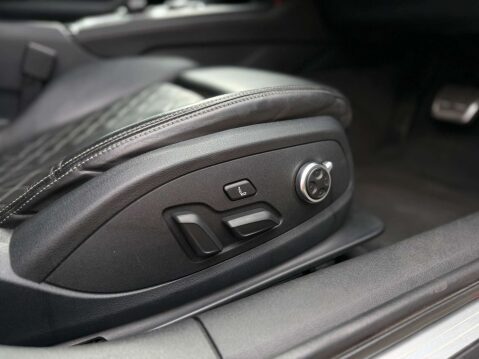 Audi S4 3.0 TFSI V6 Saloon 4dr Petrol Tiptronic quattro Euro 6 (s/s) (354 ps) 30