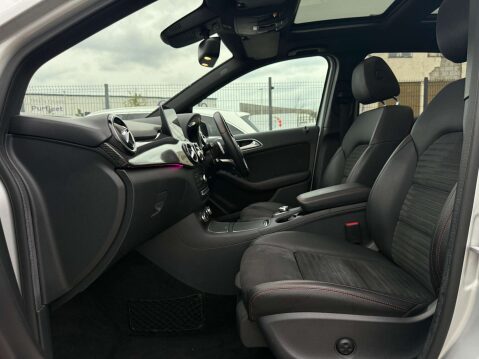 Mercedes-Benz B Class 2.1 B 200 AMG Line Premium+ D Auto 5dr 53