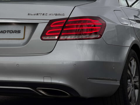 Mercedes-Benz E Class 2.1 E300 SE Bluetec Premium+ Hybrid Auto 4dr 19