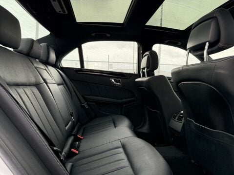 Mercedes-Benz E Class 2.1 E300 SE Bluetec Premium+ Hybrid Auto 4dr 44