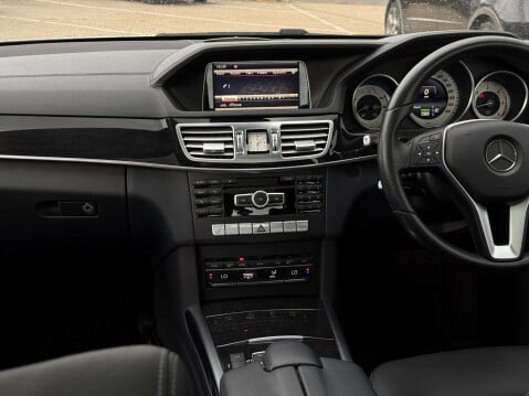 Mercedes-Benz E Class 2.1 E300 SE Bluetec Premium+ Hybrid Auto 4dr 57