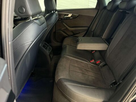 Audi A4 2.0 TDI Black Edition Saloon 4dr Diesel S Tronic quattro Euro 6 (s/s) (190 53