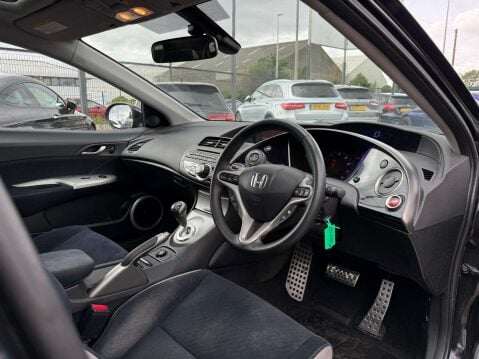 Honda Civic 1.8 Civic EX i-VTec Semi-Auto 5dr 2