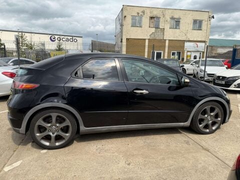 Honda Civic 1.8 Civic EX i-VTec Semi-Auto 5dr 17
