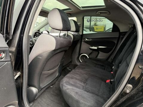 Honda Civic 1.8 Civic EX i-VTec Semi-Auto 5dr 40