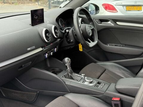 Audi A3 1.5 A3 Sportback Black Edition TFSI Semi-Auto 5dr 14