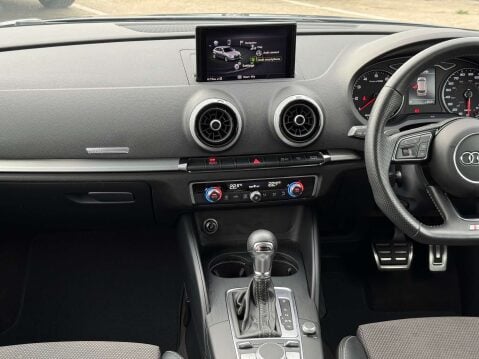 Audi A3 1.5 A3 Sportback Black Edition TFSI Semi-Auto 5dr 15