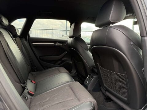 Audi A3 1.5 A3 Sportback Black Edition TFSI Semi-Auto 5dr 21