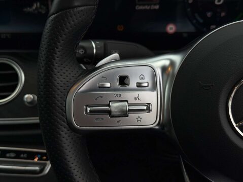 Mercedes-Benz E Class 2.0 E 300 AMG Line Premium+ E Auto 4dr 31