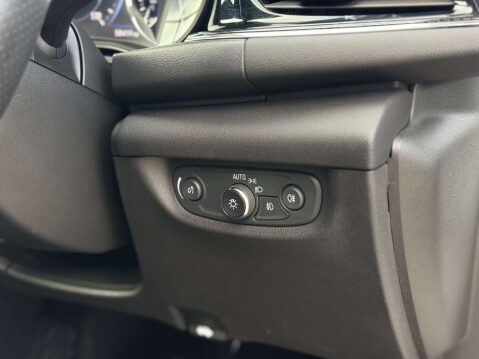 Vauxhall Insignia 1.5 Insignia SRi VX-Line Nav TD Auto 5dr 20