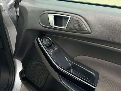 Ford Fiesta 1.2 Fiesta Zetec 3dr 6