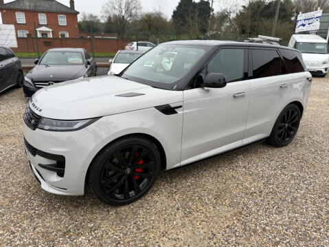 Land Rover Range Rover Sport 3.0 D300 MHEV Dynamic SE Auto 4WD Euro 6 (s/s) 5dr 9