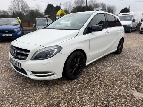 Mercedes-Benz B Class 1.8 B200 CDI BlueEfficiency Sport 7G-DCT Euro 5 (s/s) 5dr 3