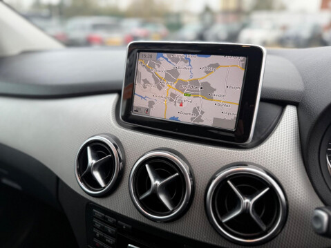 Mercedes-Benz B Class 1.8 B200 CDI BlueEfficiency Sport 7G-DCT Euro 5 (s/s) 5dr 32