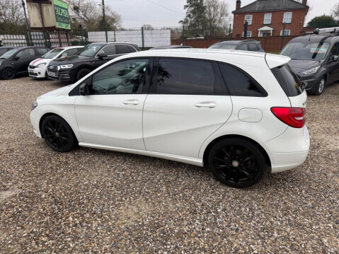 Mercedes-Benz B Class 1.8 B200 CDI BlueEfficiency Sport 7G-DCT Euro 5 (s/s) 5dr 7