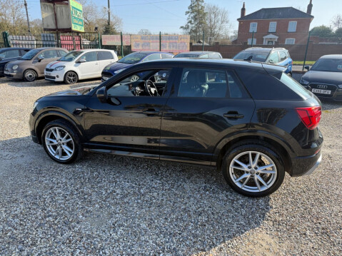 Audi Q2 1.6 TDI 30 S line Euro 6 (s/s) 5dr 10