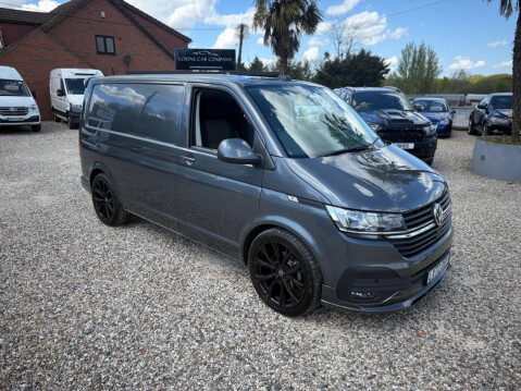 Volkswagen Transporter 2.0 TDI T28 Highline DSG FWD SWB Euro 6 (s/s) 5dr 26