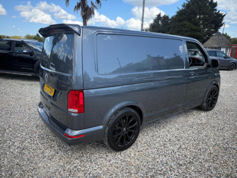 Volkswagen Transporter 2.0 TDI T28 Highline DSG FWD SWB Euro 6 (s/s) 5dr 23